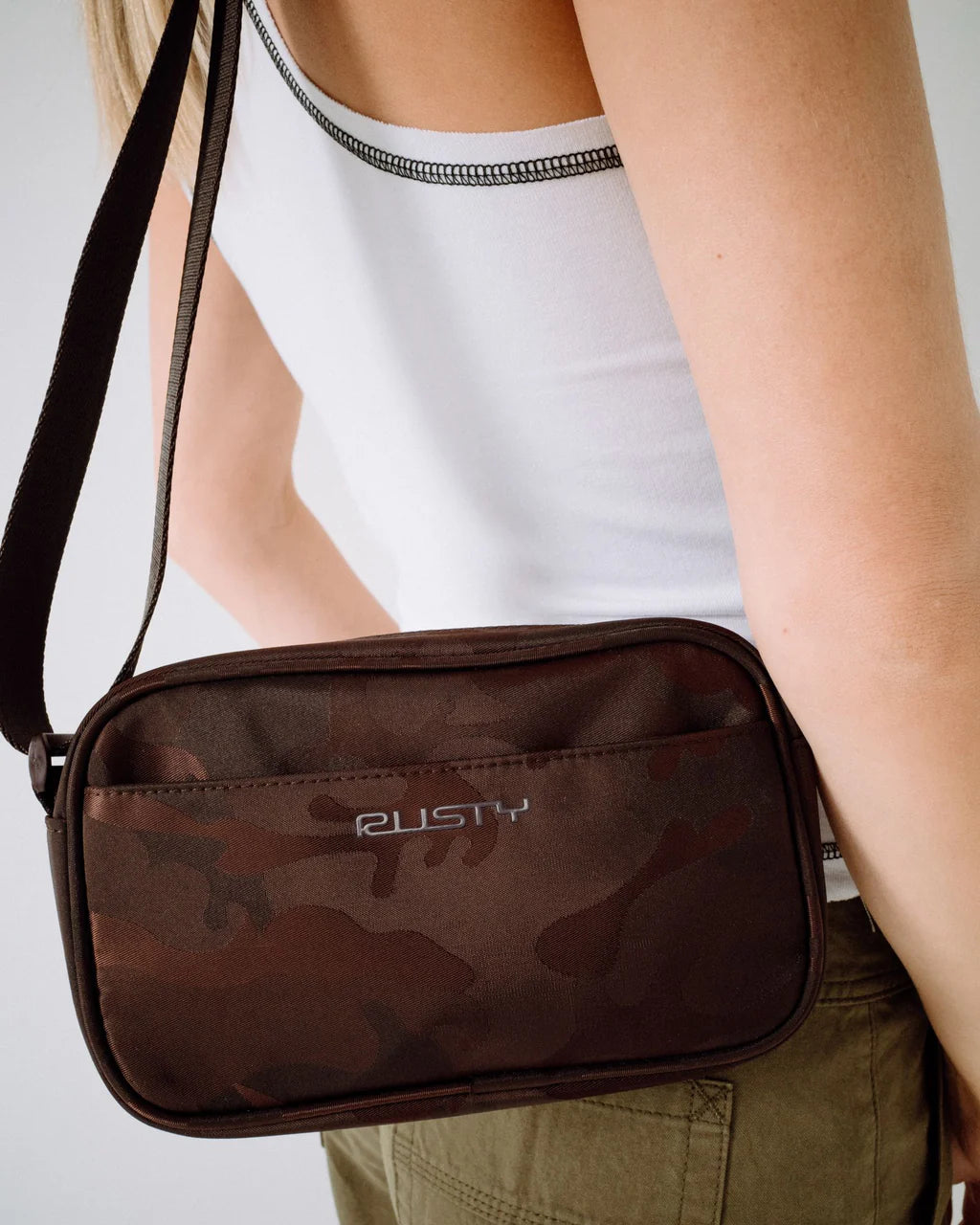 RUSTY STELLAR CAMO SIDE BAG JAVA