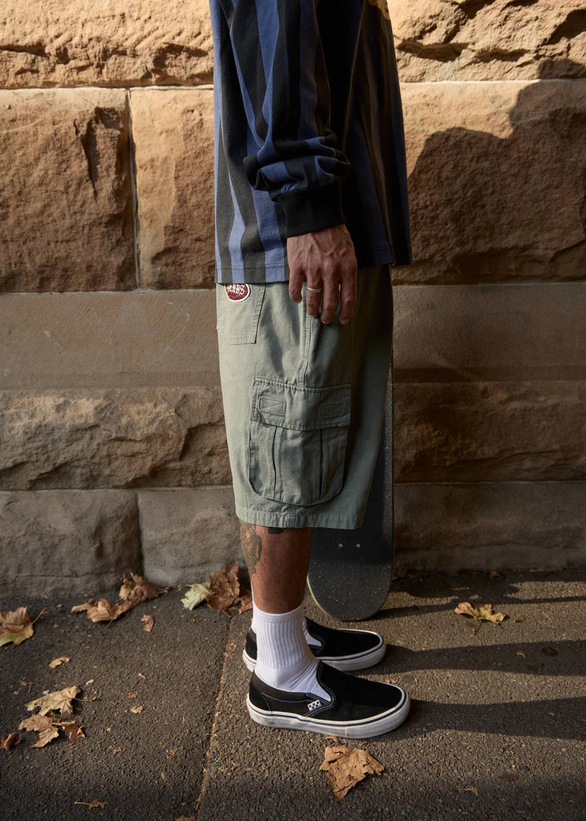 AFENDS SUMMIT PLEATED CARGO SHORT 22" BAGGY STREET FIT SYCAMORE