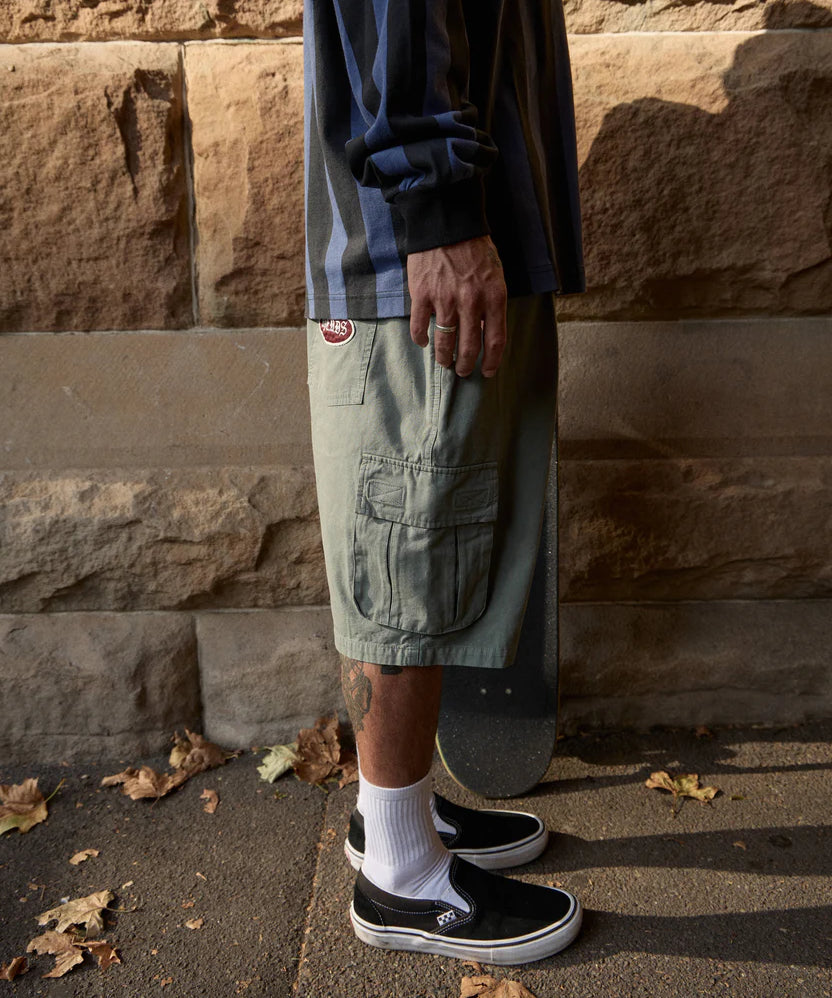 summit-pleated-cargo-short-22-washed-sycamore.webp