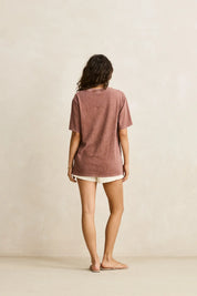 RHYTHM SURF ESSENTIALS OVERSIZED TEE CHOCOLATE
