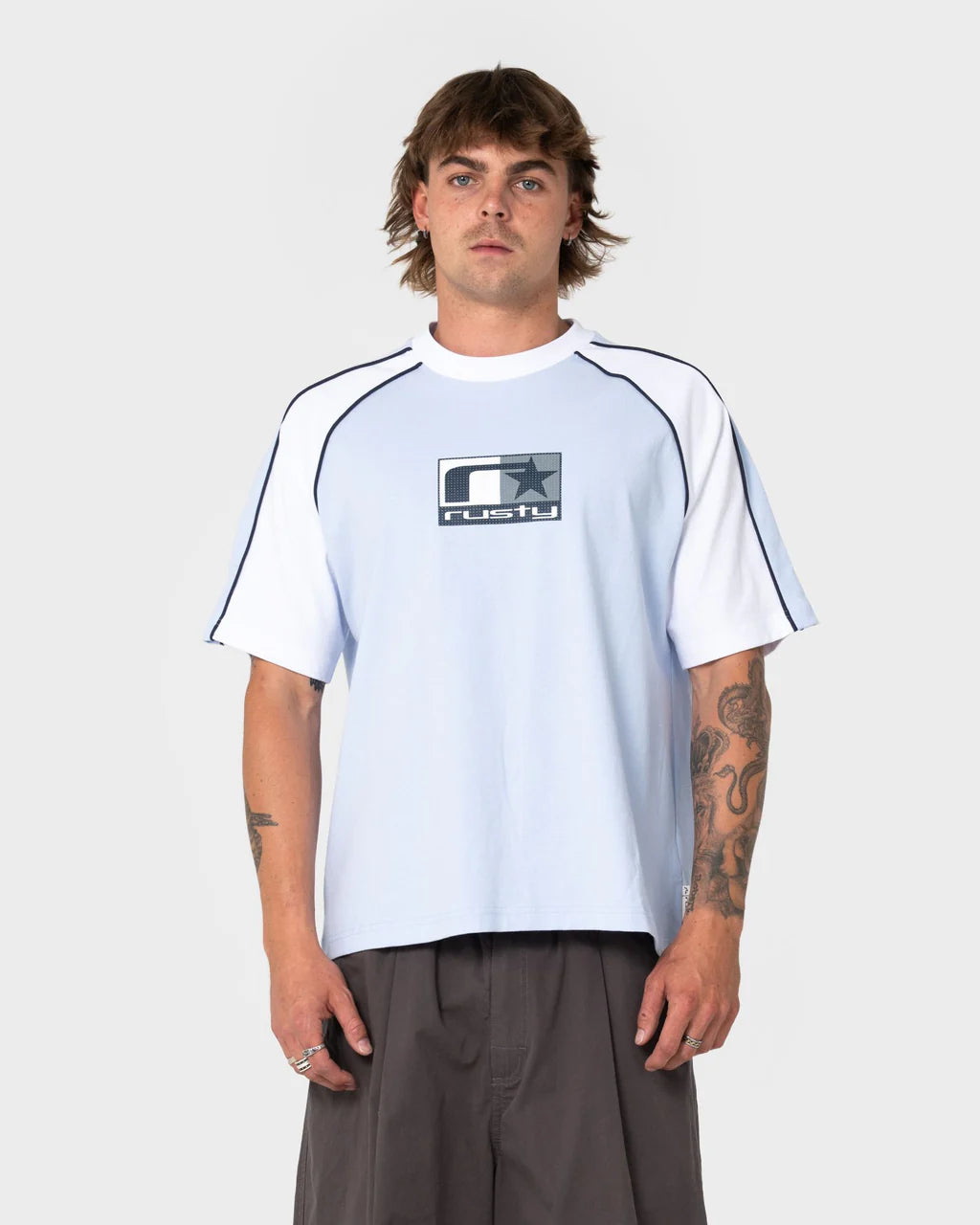 RUSTY TEKKA GRAPHIC CROPPED TEE SKY BLUE