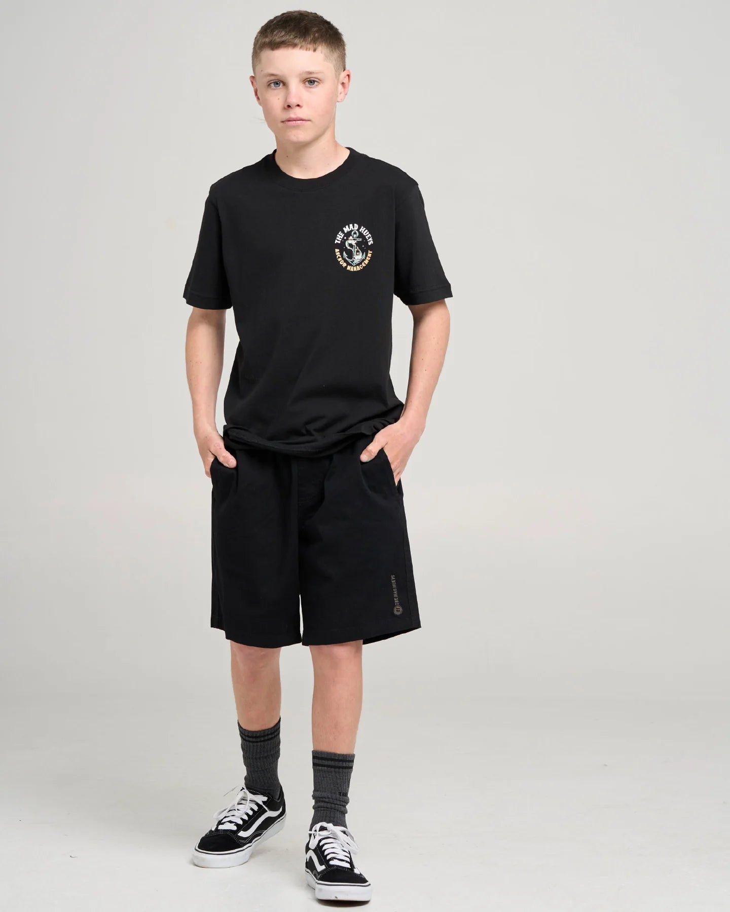 THE MAD HUEYS ANCHOR MANAGEMENT YOUTH T-SHIRT – BLACK