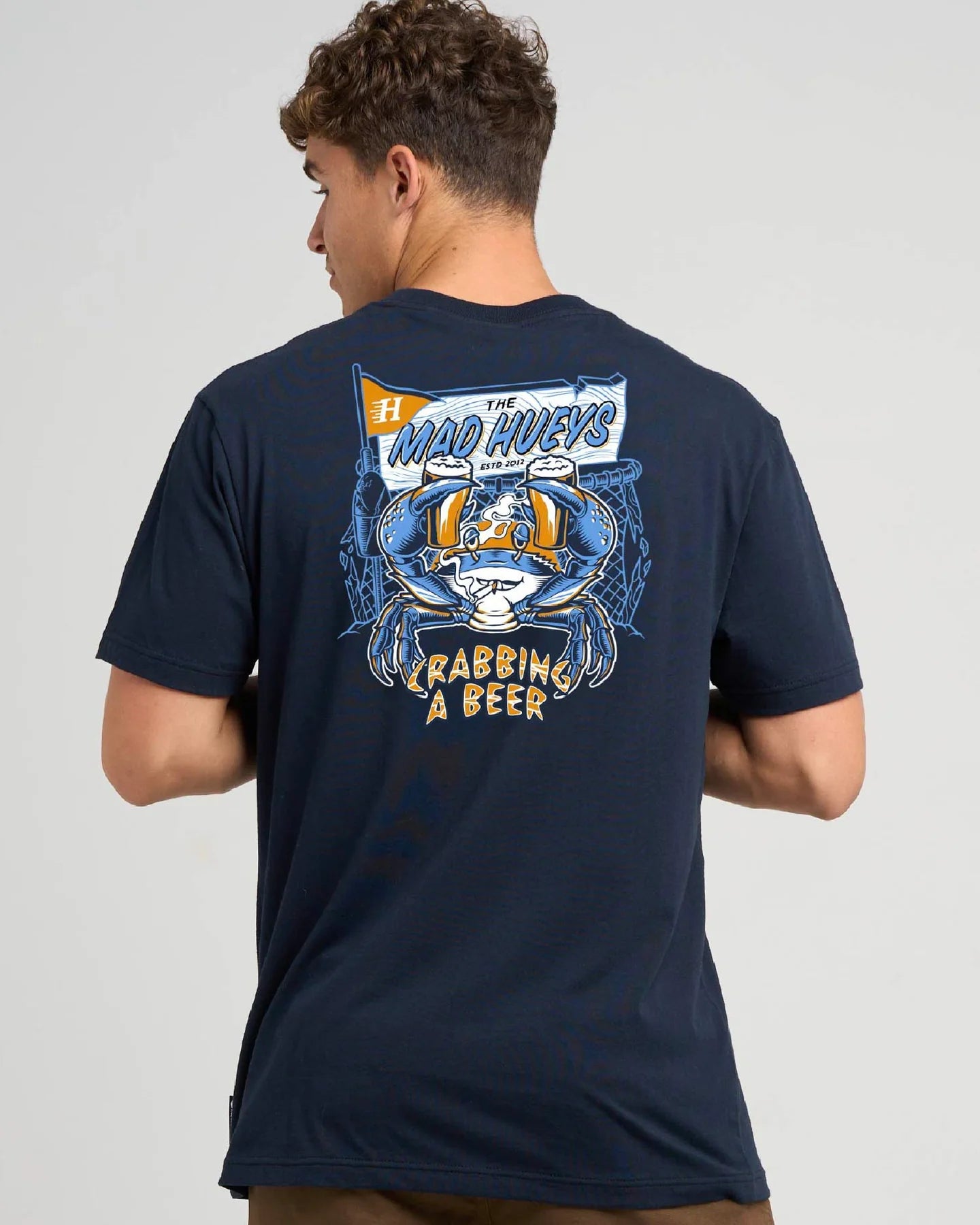 THE MAD HUEYS CRABBING A BEER T-SHIRT – NAVY