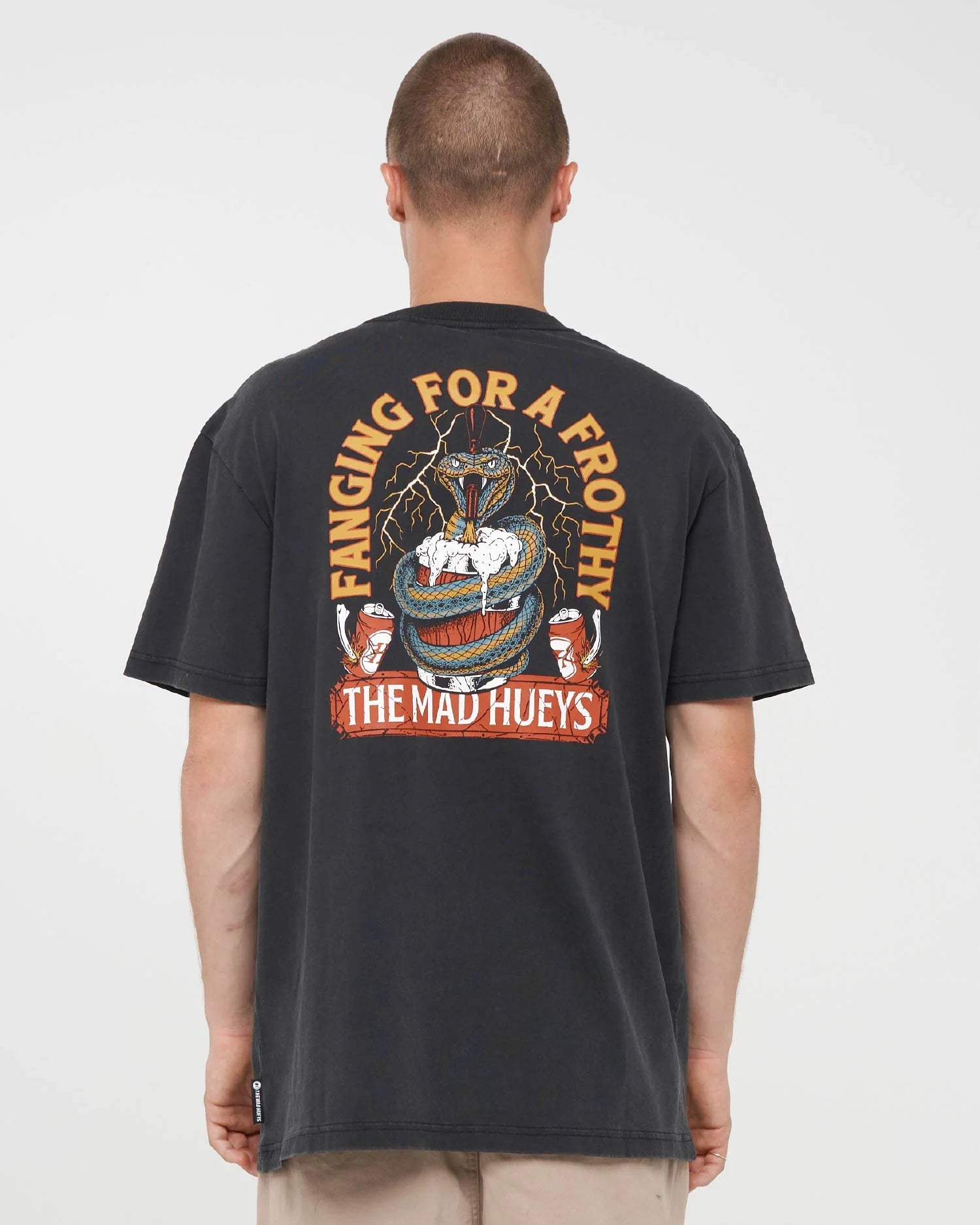 THE MAD HUEYS FANGING KEG SS TEE – WASHED BLACK