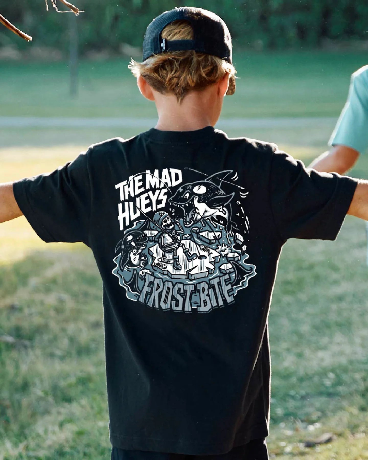 THE MAD HUEYS FROST BITE YOUTH T-SHIRT – BLACK