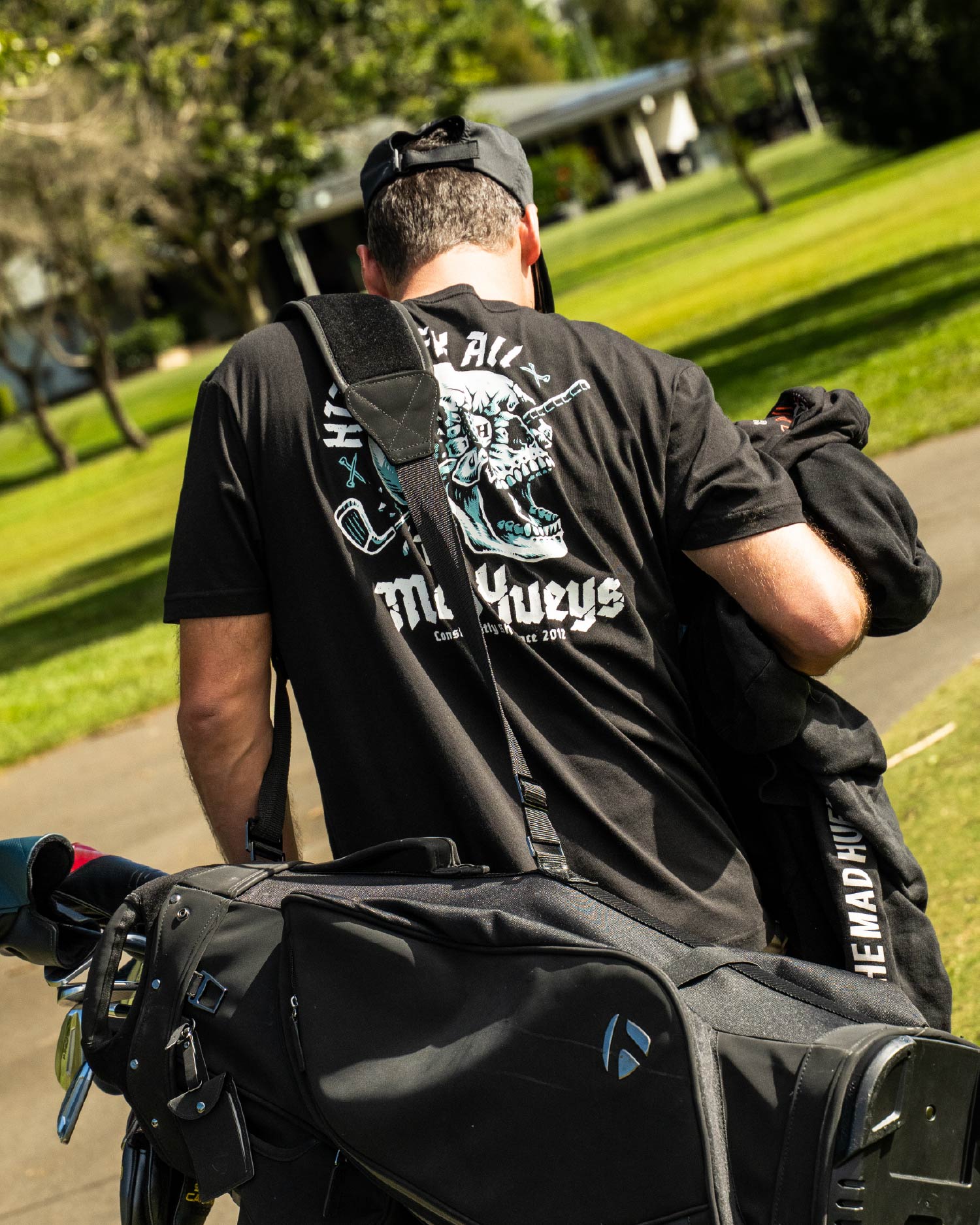 THE MAD HUEYS HITTIN FK ALL SS TEE – BLACK