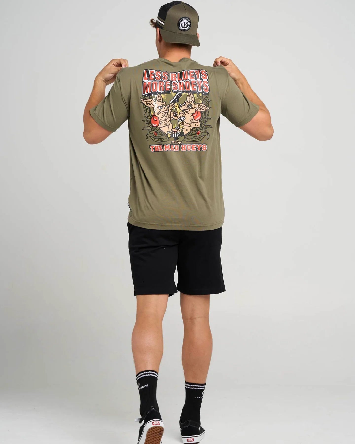 THE MAD HUEYS LESS BLUEYS T-SHIRT – OLIVE