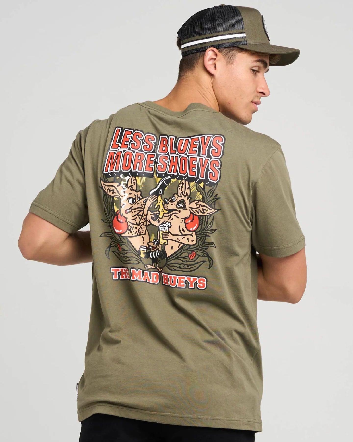 THE MAD HUEYS LESS BLUEYS T-SHIRT – OLIVE