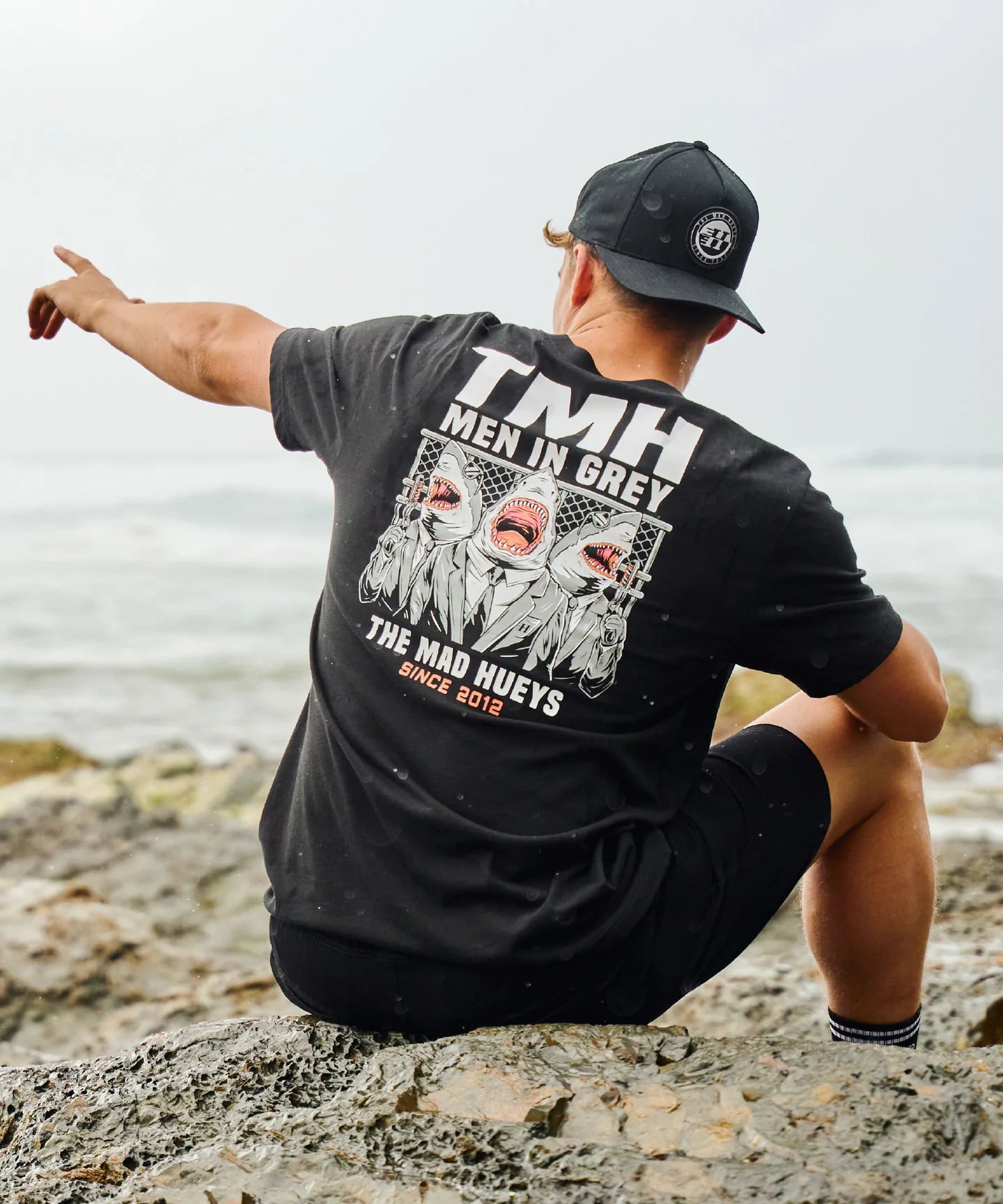 the-mad-hueys-men-in-grey-tshirt-black.webp