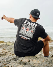 THE MAD HUEYS MEN IN GREY T-SHIRT – BLACK