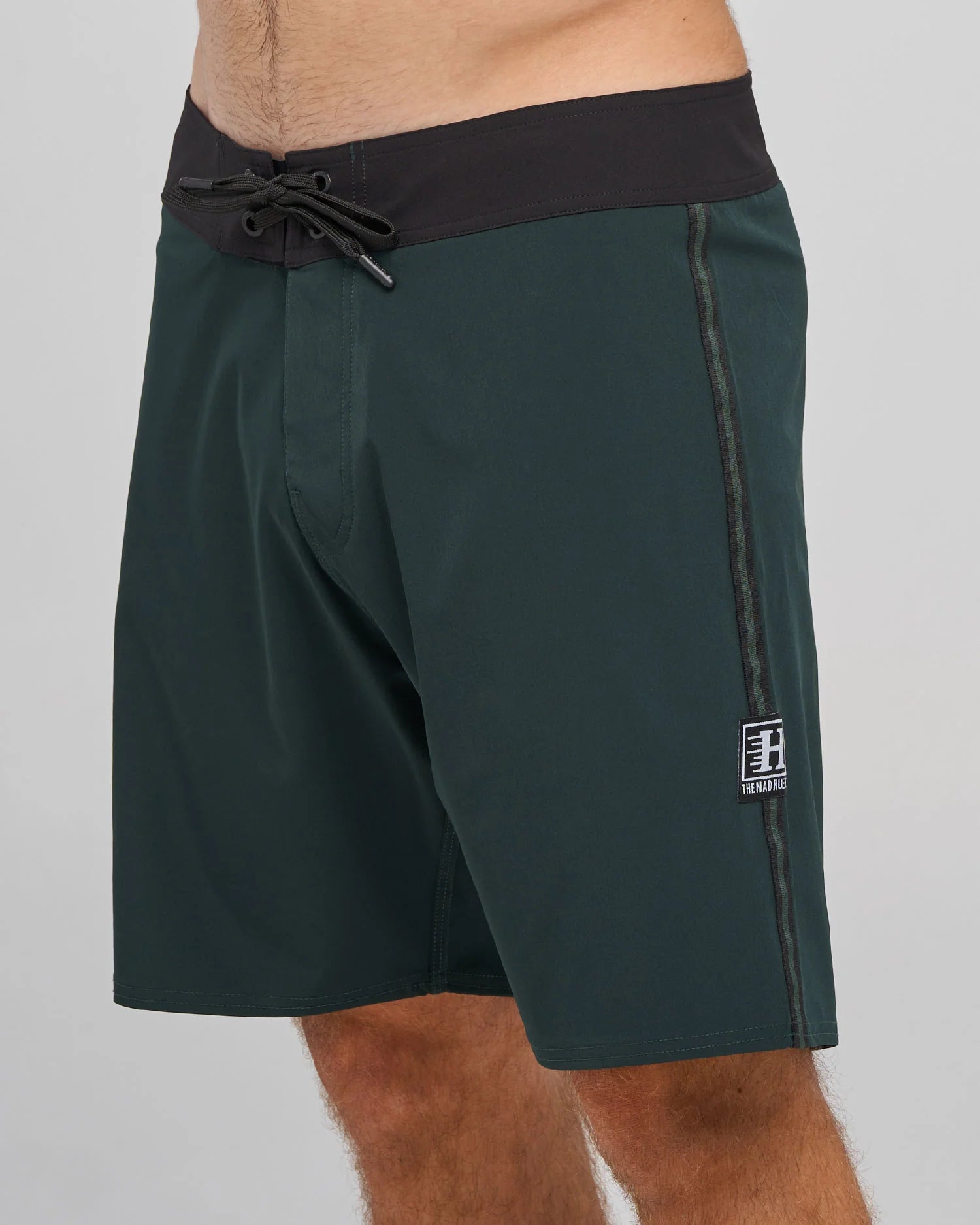 THE MAD HUEYS SEND IT 18" BOARDSHORT – PINE GREEN