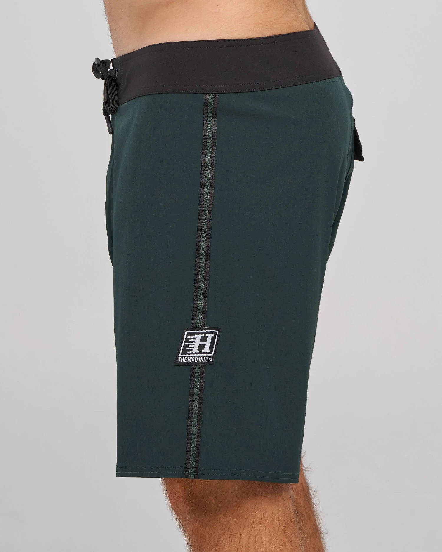 THE MAD HUEYS SEND IT 18" BOARDSHORT – PINE GREEN