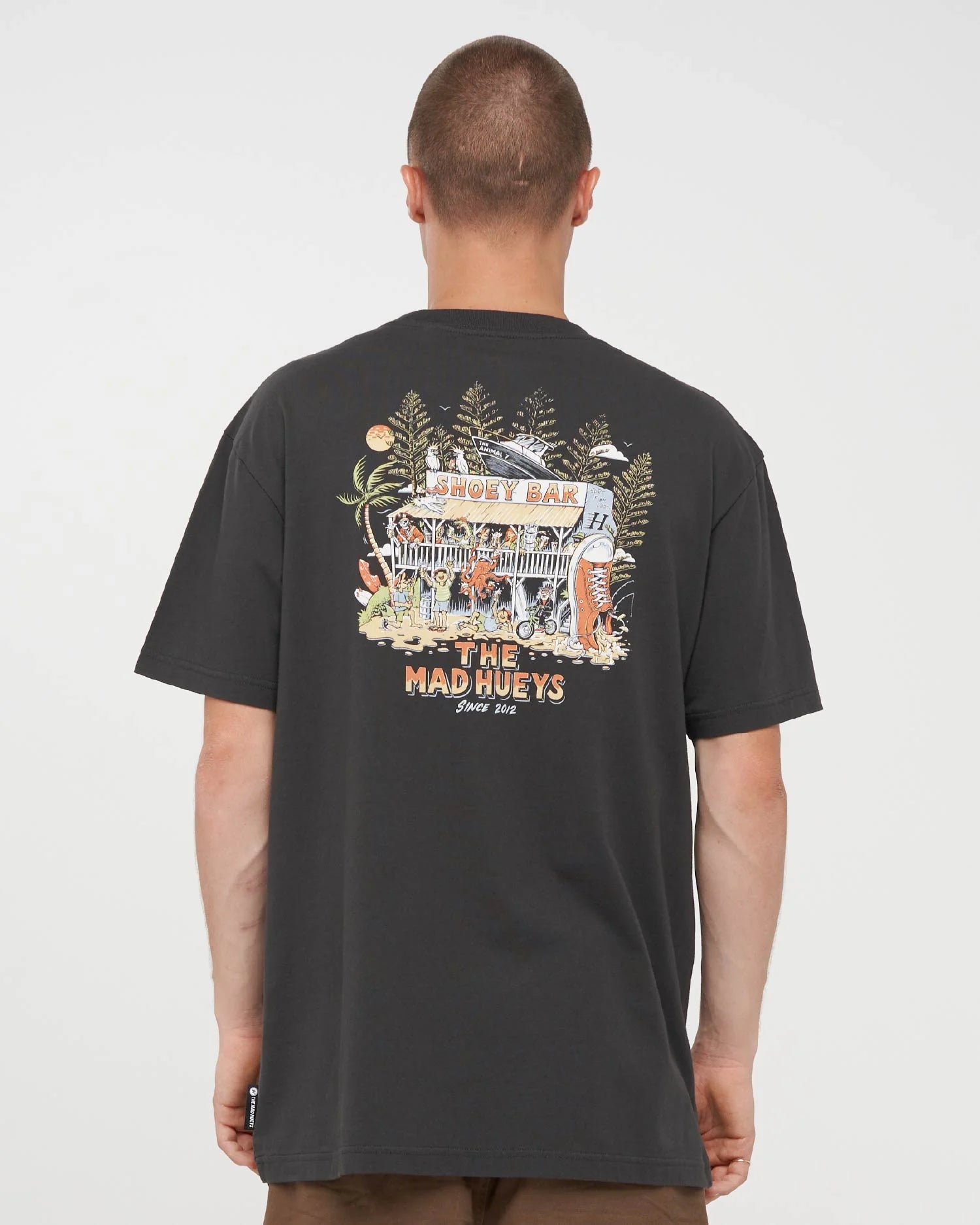 THE MAD HUEYS SHOEY BAR SS TEE – VINTAGE BLACK
