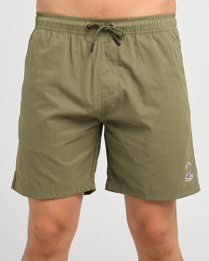 THE MAD HUEYS SKULL ANCHOR 18" VOLLEY SHORT – OLIVE