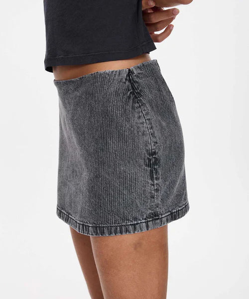 thrills-hailey-mini-skirt-smoked-rib1.webp