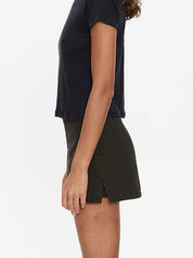 LOST CONTROL MID RISE SKORT