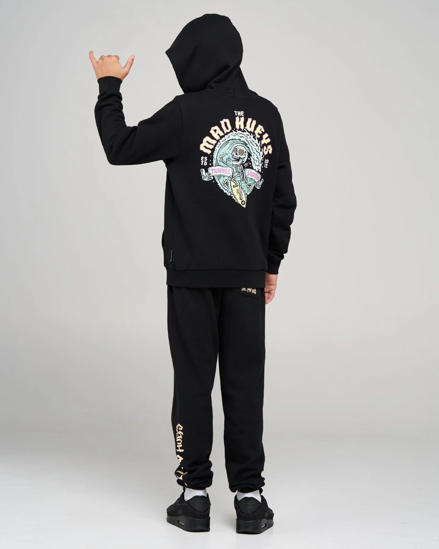 THE MAD HUEYS TUNNEL VISION YOUTH HOODED PULLOVER KIDS FLEECE HOODIE BLACK