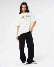 RIP CURL VARSITY SPORTS HERITAGE TEE – BONE/KHAKI