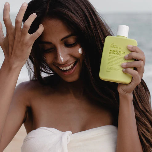 WE ARE FEEL GOOD INC KAKADU PLUM BODY MILK – 200ML