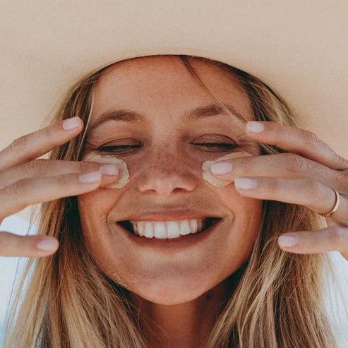 we-are-feel-good-inc-sticky-zinc-spf50-tinted-face-sunscreen1.webp