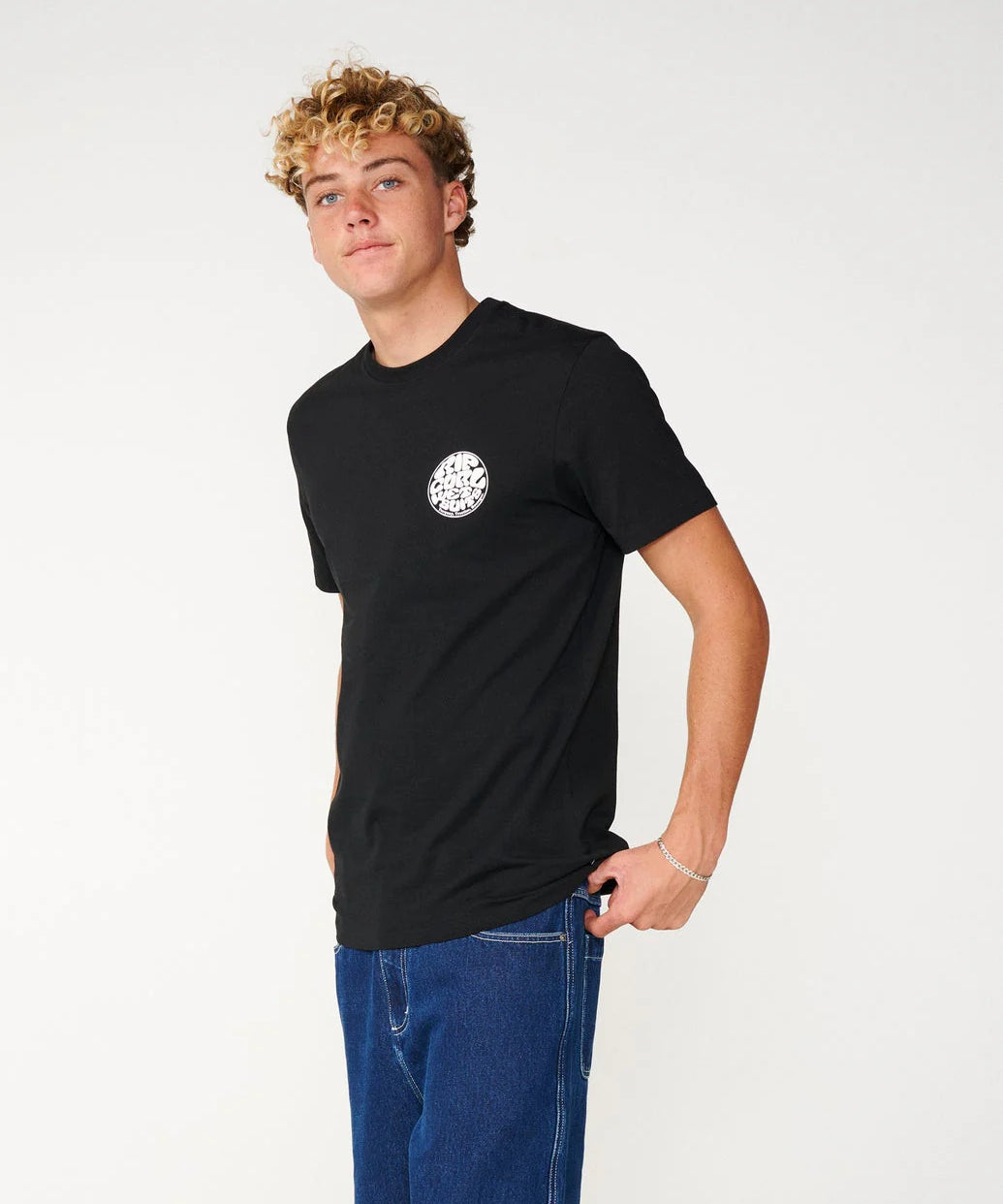 wettie-icon-standard-tee-black.webp