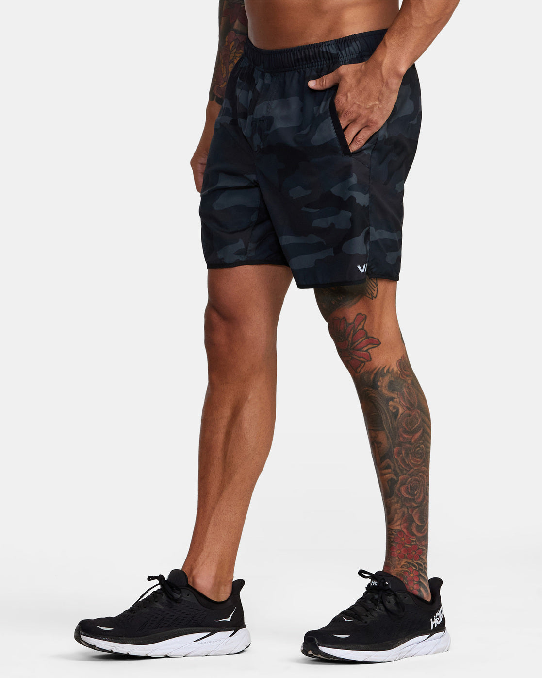 RVCA YOGGER IV SHORT 17